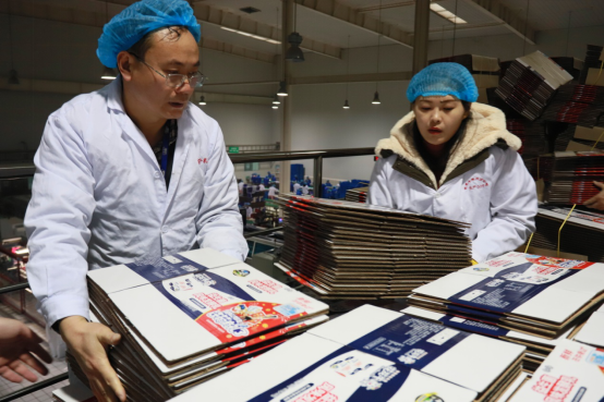 党员带头赴一线  助力春节保生产—B体育在线平台（中国）官网别样“生产突击队”助力车间生产