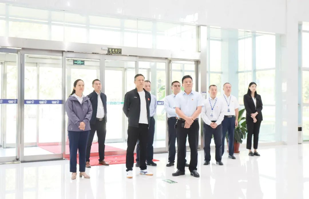 快乐过“双节”，安全不放假｜河南农投集团党委书记、董事长李晓寰一行莅临B体育在线平台（中国）官网乳业集团开展“双节”安全生产大检查活动并慰问一线职工、