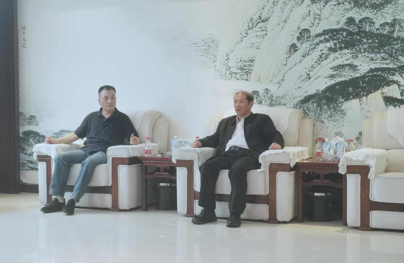 B体育在线平台（中国）官网丨河南农业大学党委副书记、校长介晓磊一行莅临B体育在线平台（中国）官网河南瑞亚参观调研