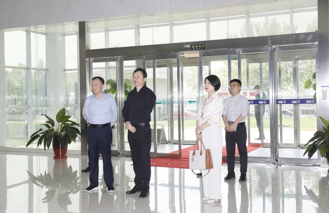 B体育在线平台（中国）官网丨北京家音顺达莅临B体育在线平台（中国）官网乳业集团参观访谈