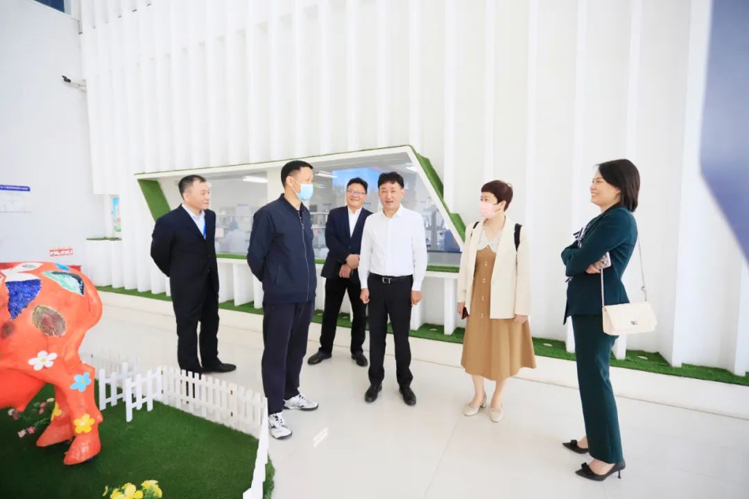 B体育在线平台（中国）官网| 省农投集团董事长李晓寰一行莅临B体育在线平台（中国）官网调研指导工作