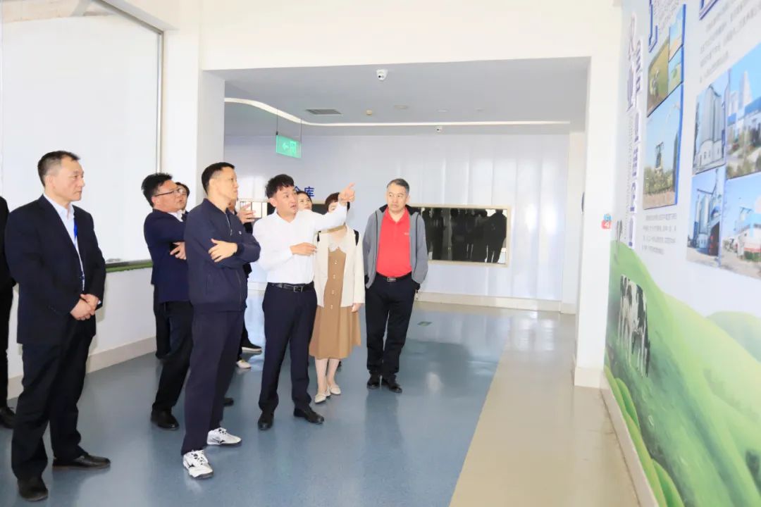 B体育在线平台（中国）官网| 省农投集团董事长李晓寰一行莅临B体育在线平台（中国）官网调研指导工作