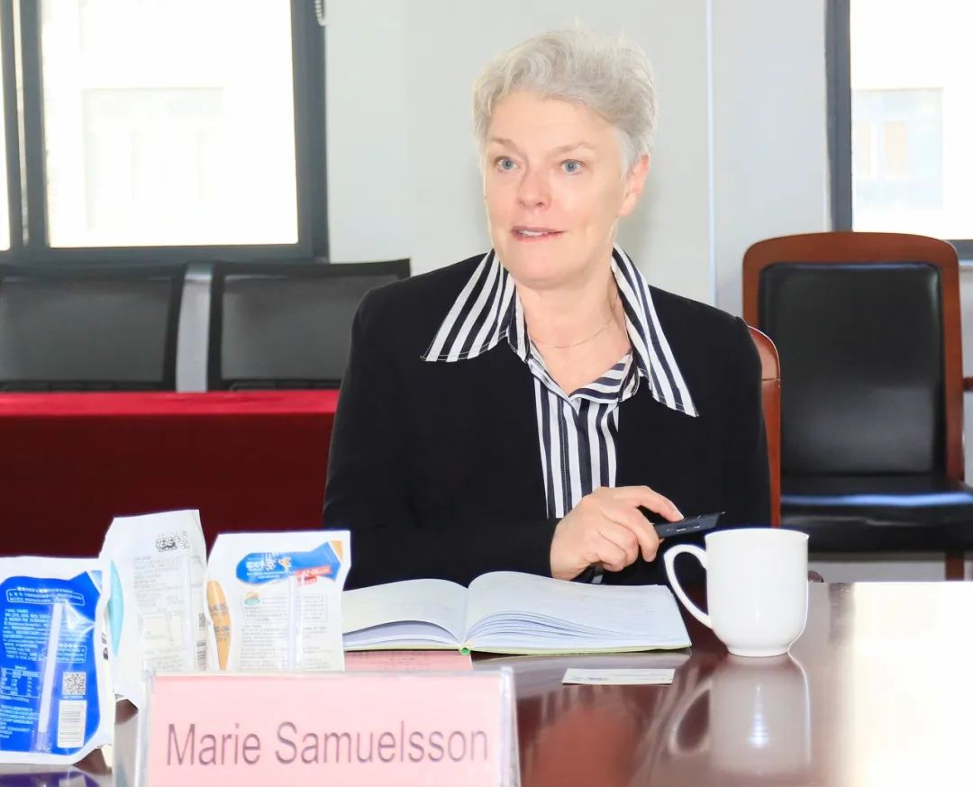 深化合作交流 互信共赢发展丨瑞典爱克林公司首席执行官 Ms.Marie Samuelsson 一行莅临B体育在线平台（中国）官网乳业集团参观座谈