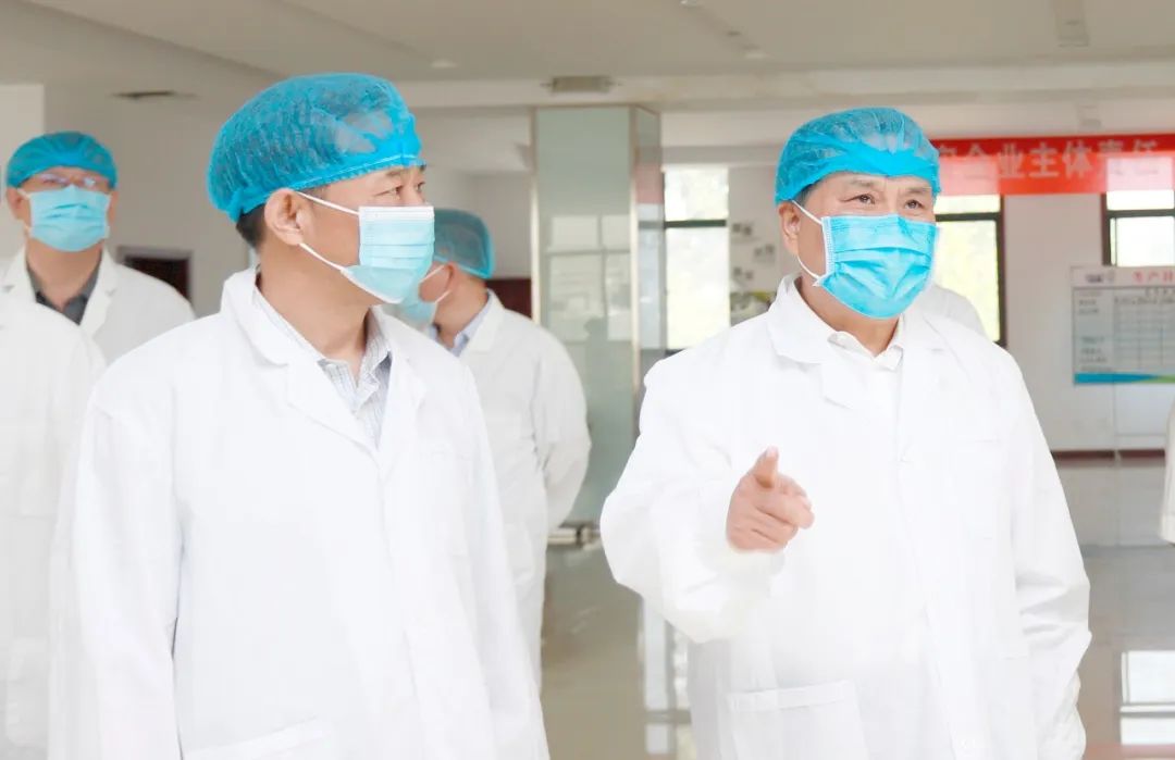 快讯丨河南省人民政府副省长武国定莅临B体育在线平台（中国）官网乳业集团瑞亚牧业调研奶源基地建设情况