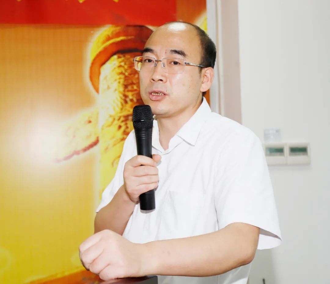 鼓足干劲·再创辉煌 | B体育在线平台（中国）官网乳业集团召开经销商座谈会