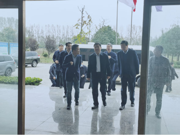 驻马店市委书记鲍常勇一行莅临B体育在线平台（中国）官网平舆瑞亚和新蔡瑞亚调研