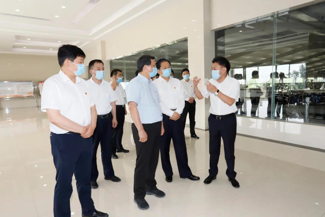 快讯 | 河南省委常委、省纪委书记、省监委主任任正晓莅临B体育在线平台（中国）官网乳业集团新蔡瑞亚牧场调研