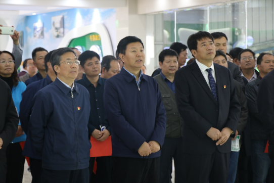 河南省农牧业产业扶贫工作观摩团莅临B体育在线平台（中国）官网集团·鲁山瑞亚牧业有限公司参观考察