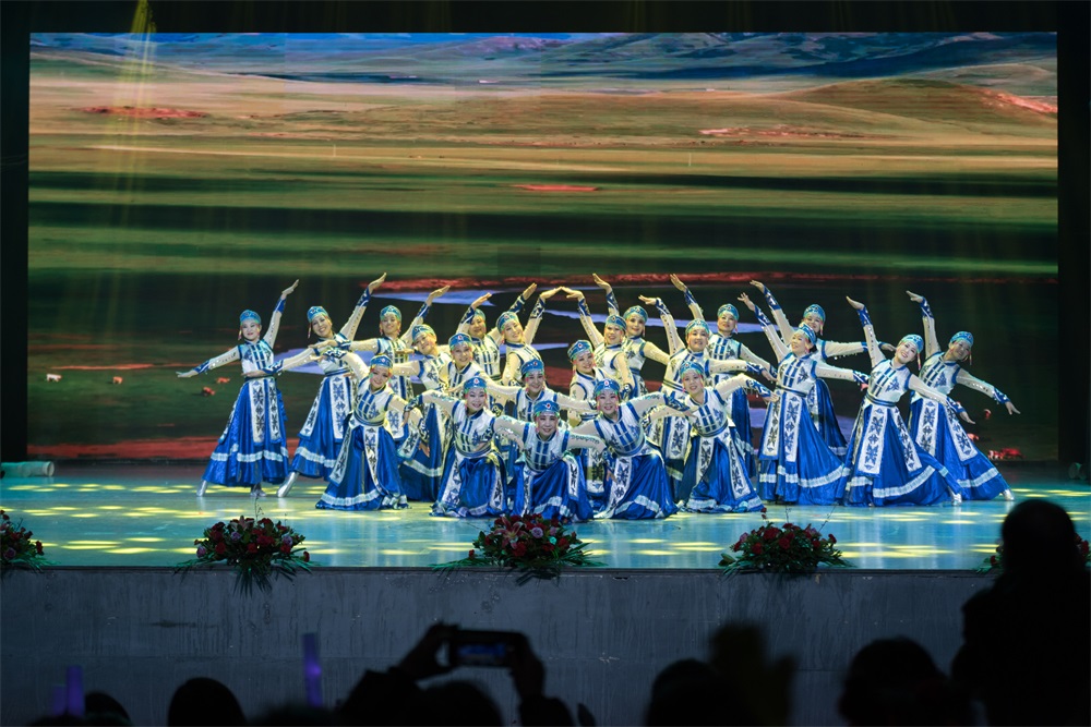 “不忘初心、聚力前行” B体育在线平台（中国）官网集团2018迎新春联欢会隆重举行